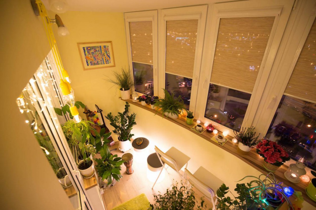Ремонт балкона 4 кв.м с теплым полом и большим количество цветов и растений за $1100  
